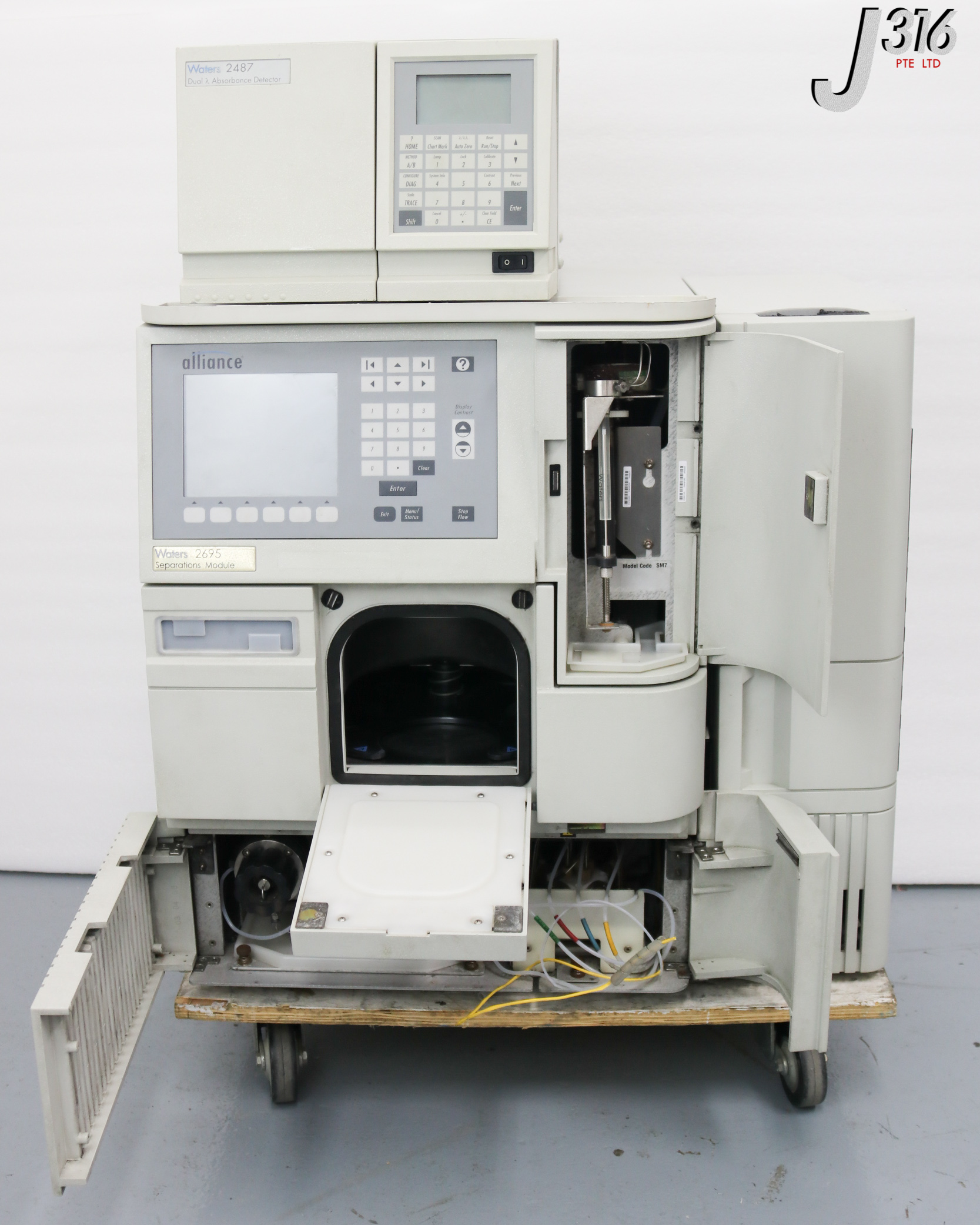 は　 27276 WATERS 2695 SEPARATION MOD W/ COLUMN HTR & 2487 DETECTOR